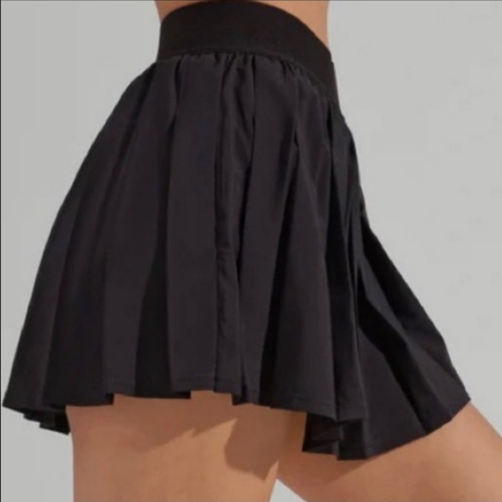 BuffBunny Pleated Lined Skirt